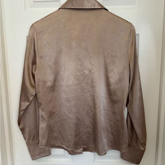 Gold Jones studio, long sleeve shirt(6) - Picture 3 of 4